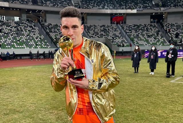 曝莫伊塞斯不回中超落叶归根 将签巴甲降级队一年